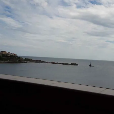 With Sea View/ стаи за гости с морски изглед Achtopol