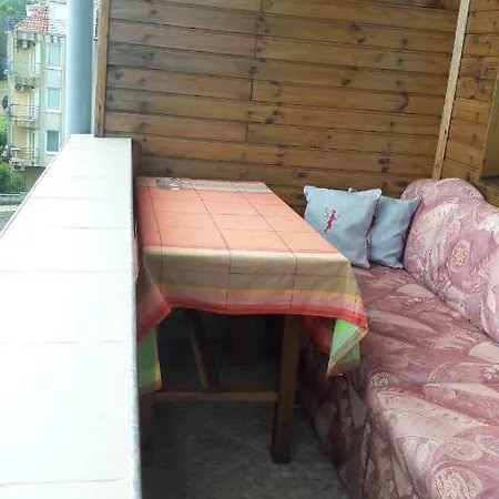 With Sea View/ стаи за гости с морски изглед Pensionat Achtopol