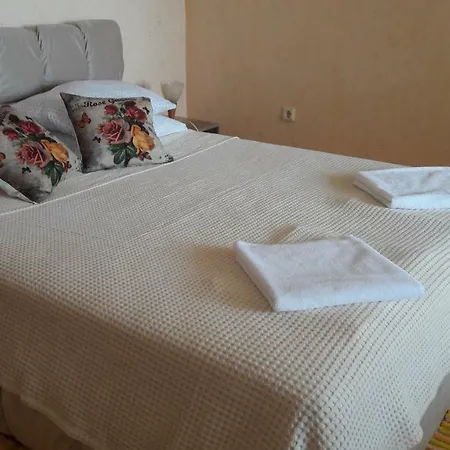 ゲストハウス With Sea View/ стаи за гости с морски изглед