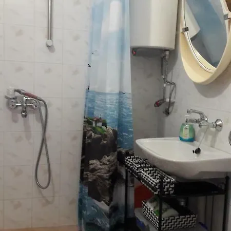 ゲストハウス With Sea View/ стаи за гости с морски изглед *